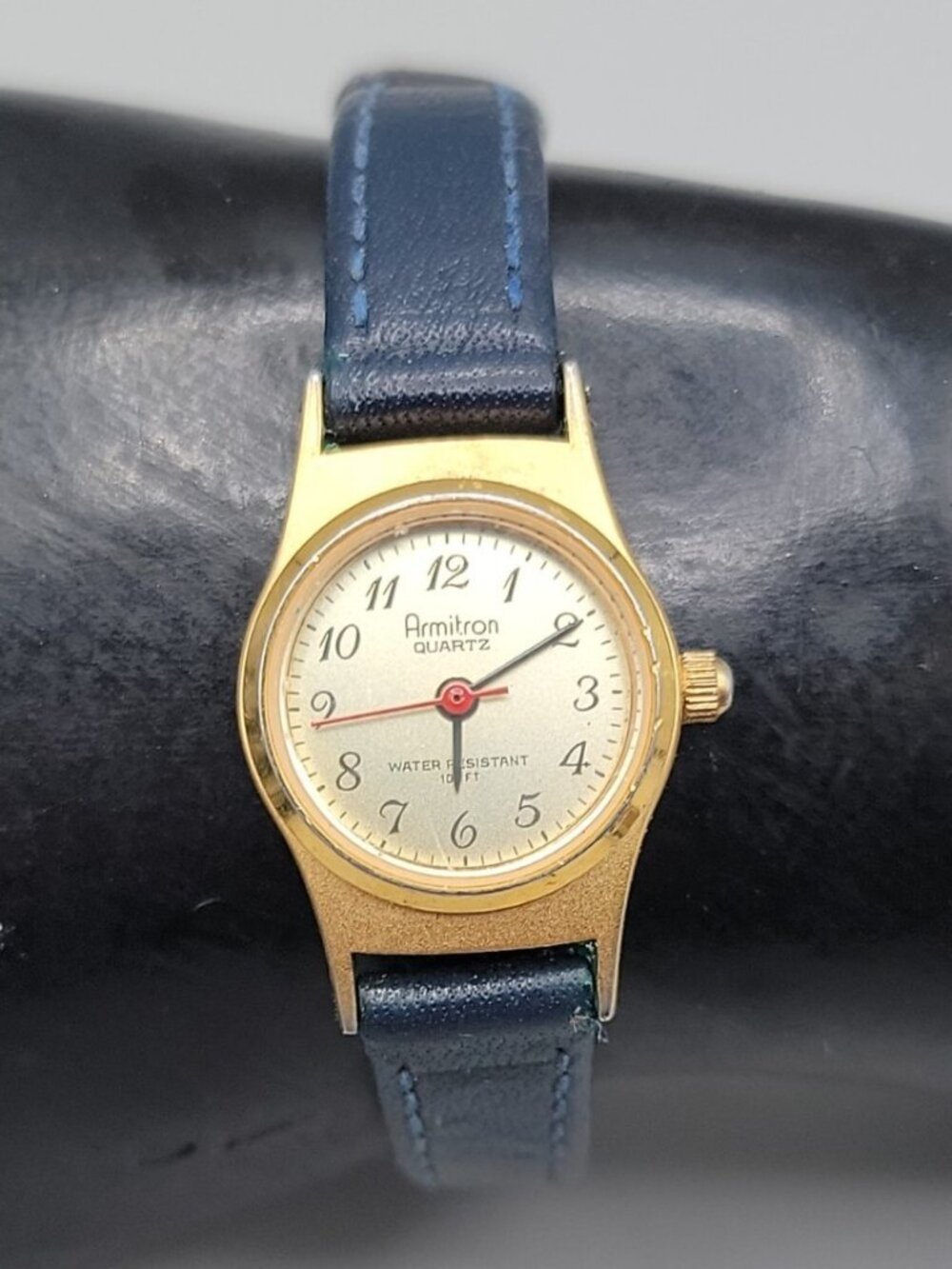 Vintage Armitron Ladies Petite Quartz Watch 6.75" Blue Leather Band 19mm